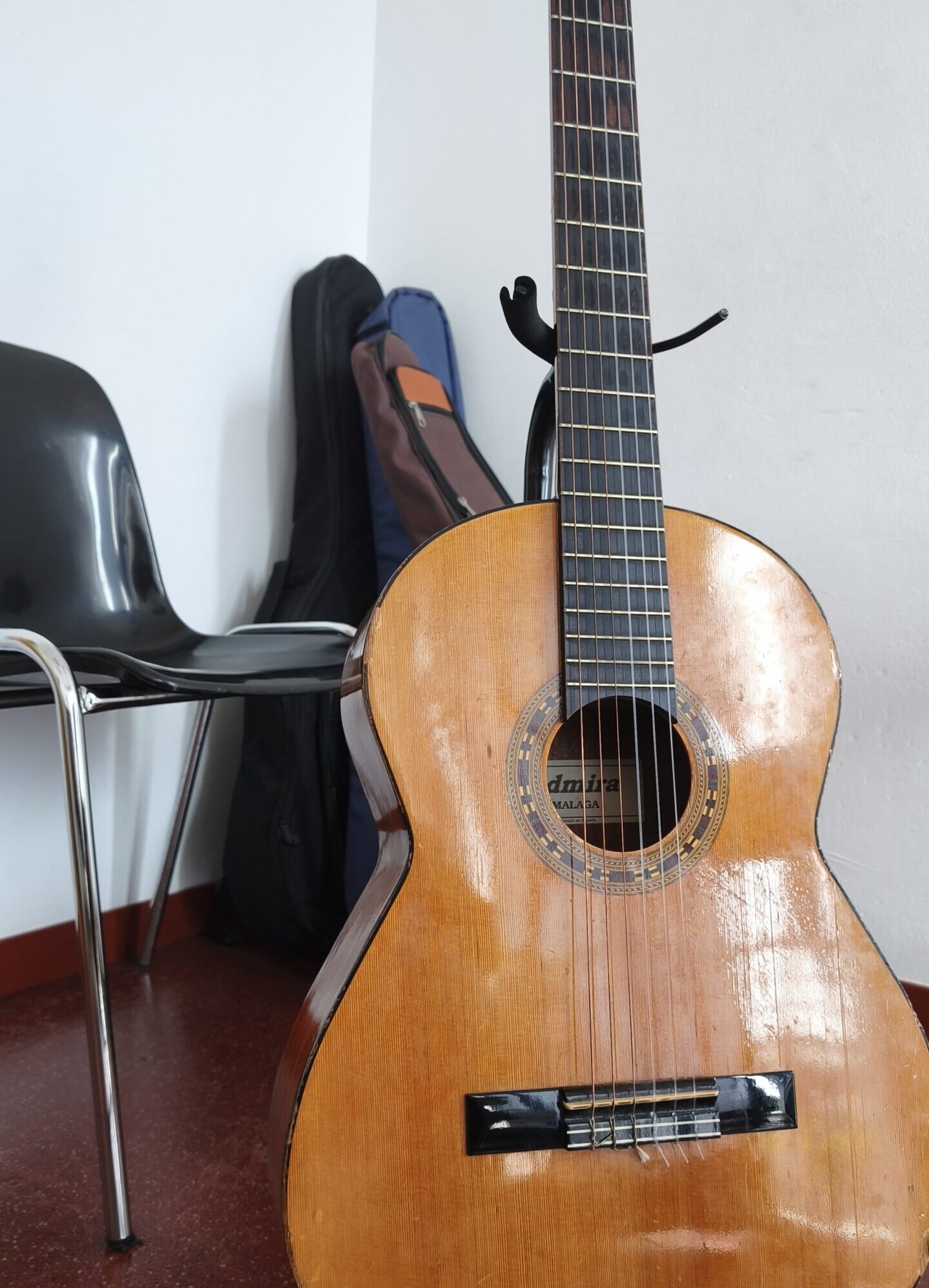 Clases de guitarra individual en Musikabi, San Sebastián